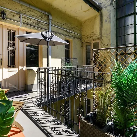 Apartment Margaret By The Danube